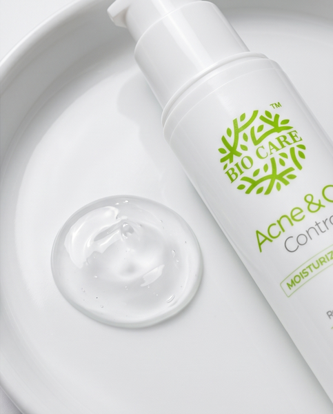 BioCare Acne and Oil Control Moisturizing Gel - Image 3